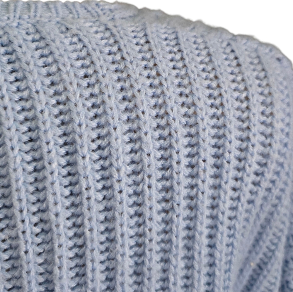 Women's Chunky Knit Light Blue Sweater Long Sleeves - Medium - Picture 6 of 10